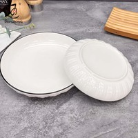 Service de vaisselle en céramique en porcelaine avec bord festonné blanc et noir personnalisé de 7/8 pouces, compatible four et lave-vaisselle, assiettes à dessert et bols pour restaurant
