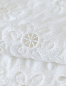 <span class=keywords><strong>Camicetta</strong></span> da donna ricamata in Broderie Anglaise, scollo a V, maniche a campana, orlo smerlato, top corto, stile Boho Cottagecore Resort - Product Image 5