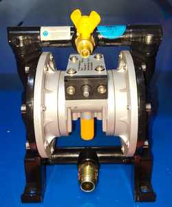 Pompe à double diaphragme à débit moyen pour le revêtement du bois, le transfert de liquides chimiques et industriels, nouvel article - Product Image 1