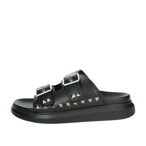 Pantuflas Bajas para Mujer SASS240752 Negras Cómodas para Usar en Interiores - Product Image 1