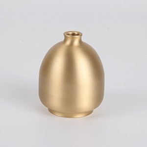 Jarrón de Cobre Decorativo para Sala de Estar, Arreglo Floral, Decoración de Flores Secas y Frescas de Lujo Ligero, Creativo - Product Image 1