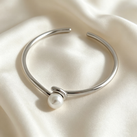 Bracelet en argent sterling S925 plaqué or avec perle et design minimaliste en forme de coquille, ouverture réglable pour femmes
