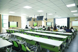 Muebles para sala de entrenamiento, mesa de estudiante, mesa de escritorio plegable móvil, colorida y multifuncional, mesa larga de 1,2-1,4 M para dos - Product Image 3