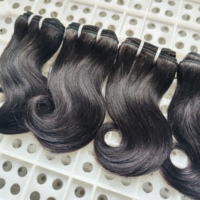 Pas cher Vente en gros 8 pouces 50G Body Wave Bundles de cheveux humains non traités à cuticule alignée Bundles péruviens Extension de cheveux humains