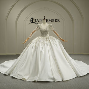 Vestido de Novia de Lujo Moderno GT26022, Manga Larga, Cuello en V, Estilo Imperio, Color Marfil, con Encaje Abullonado y Flores de Cristal, para Fiesta - Product Image 1