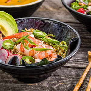 Bol à nouilles en mélamine noire pour restaurant, 9/10/12/14 pouces, côtelé, pour ramen, soupes et <span class=keywords><strong>poke</strong></span> bowls - Product Image 2