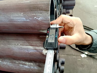 API 5l Sch40 A53 A106 Q235 Q345 A36 Tuyau d'acier au carbone soudé API Tuyau d'acier au carbone sans couture