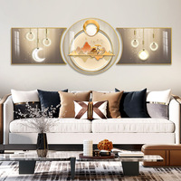 Peinture murale d'animaux dans un paysage moderne, art luxueux et simple en porcelaine de cristal, triptyque pour la décoration du salon