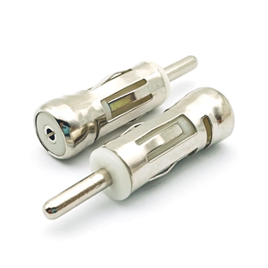 Convertisseur d'antenne de radio FM AM stéréo pour voiture Adaptateur de prise DIN vers prise <span class=keywords><strong>ISO</strong></span> - Product Image 1