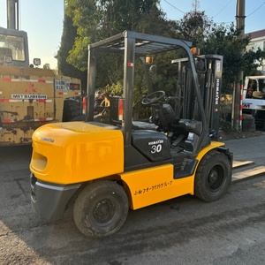 Chariot élévateur d'occasion de haute qualité, marque japonaise, moteur diesel Komatsu FD30 3 tonnes, 5 tonnes, 7 tonnes, en vente - Product Image 4