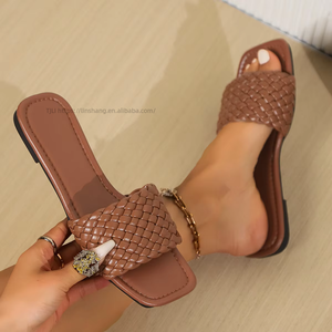 Wholesale Pu Flip - Flops Slippers - <b>Soft</b> and Comfortable, Slides Slippers for Summer Beach - Product Image 2