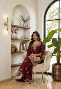 Ensemble Kurti Salwar indien pakistanais brodé, écologique, pour femmes, vêtements ethniques, disponible à prix abordable - Product Image 2