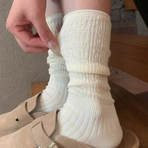   Chaussettes pour femmes, chaussettes en coton tricoté épais pour l'automne et l'hiver, chaussettes longues mi-mollet couleur café pour bottes de neige - Product Image 3