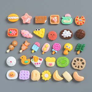 KI Chuangshen Miniature di animali e cibo simulati, Modellini in resina per gioielli fai da te, Accessori per negozi di alimentari, Buste a sorpresa - Product Image 1