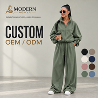 Ensemble de survêtement en mélange modal double tricot, veste zippée à col montant et pantalon large avec détails de coutures, deux pièces, marque privée