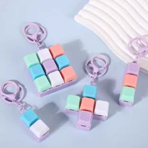 Llavero de juguete con interruptor de teclado de 2-9 botones, personalizable, de acrílico, con diseño de dibujos animados, envío directo, en stock, venta al por mayor - Product Image 1