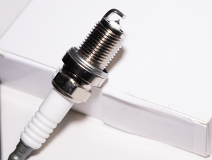 Bujía de iridio 90919-01230 con fuerte salida de chispa, reducción de fallos de encendido y alta durabilidad, compatible con Tiida/Pathfinder/Cube (BKR6EIX) - Product Image 5