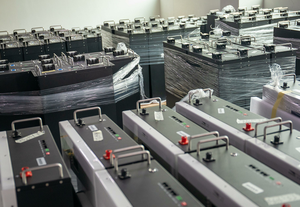 <span class=keywords><strong>Tesla</strong></span> แบตเตอรี่ลิเธียมไอออน Lifepo4 18650 3.7V 12V 48V 100Ah IP65 STACKABLE PURE WAVE sine WAVE - Product Image 5