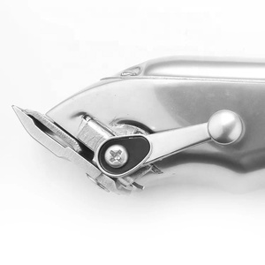 Kemei sạc nhanh cắt điện KM-1997 thể làm việc trong một thời gian dài trong <span class=keywords><strong>3.5</strong></span> giờ. <span class=keywords><strong>V</strong></span>ỏ kim loại Salon Tông Đơ Chuyên nghiệp - Product Image 6