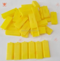 1PC 양봉 운반 케이지 노란색 흰색 꿀벌 여왕벌 포스트룸 케이지 플라스틱 킹 포로 여왕벌 케이지 양봉 도구