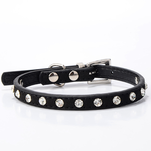 <span class=keywords><strong>Collar</strong></span> de perro de PU suave con tachuelas de diamantes de imitación de patrón sólido elegante moderno de lujo ajustable para mascotas pequeñas - Product Image 5