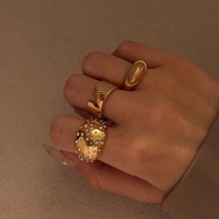 Luxuriöser Zirkon-Ring 18k Vergoldet Klobiger Geometrischer Goldring Edelstahl CZ-Schmuck Einzigartiger Breiter Bandring für Damen