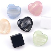 Kancing Resin Bentuk Persegi dan Hati Berbagai Warna 10MM 25MM 23MM untuk Sweater dan Kemeja