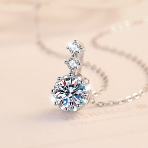 Fabrik-Großhandel: Anlaufbestellbare Halskette mit Moissanit, Silber-Zirkon-Halskette, 18k vergoldete Initialen-Halskette - Product Image 5