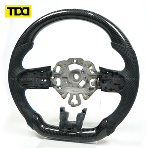 Volante de Fibra de Carbono Brillante TDD Compatible con Mini Cooper, Empuñadura de Cuero Negro Perforado, Hecho a Medida - Product Image 2