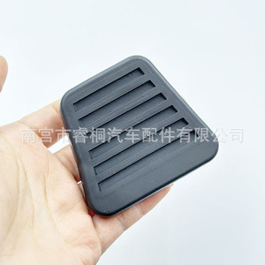 แผ่นยางเบรก Shuangxuan สำหรับรถบรรทุก JAC รุ่น 1868 05 2375 03 ขนาดเดียว - Product Image 3