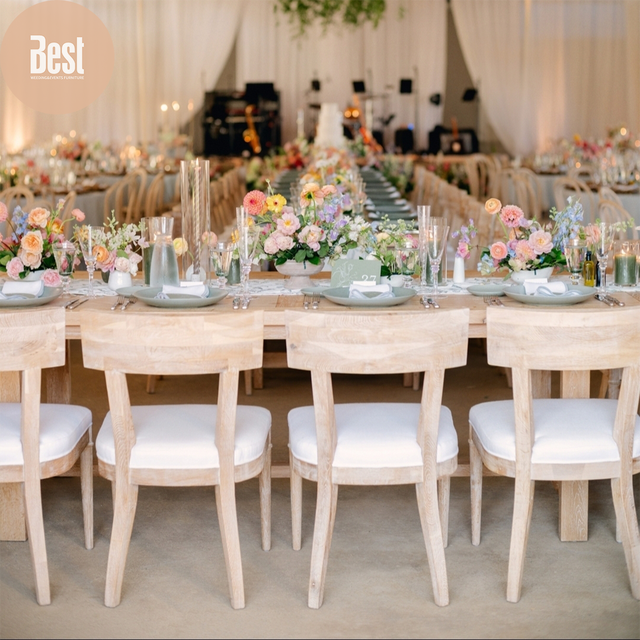 High Quality Simple Hotel Wedding FurnitureRestaurant Curved Back Wooden Dining Chair Fabric Upholster Banquet Chair