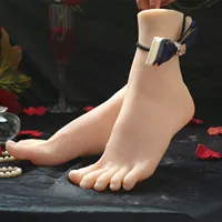 Doğrudan satış bir çift kadın manken ayak uygulama tırnak sanat silikon ayak modeli
