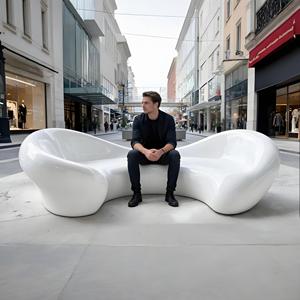 Banco con Respaldo Blanco Brillante para Áreas Públicas Comerciales, Bancos de Fibra de Vidrio Blancos Brillantes de Lujo para Áreas Públicas de Alta Gama - Product Image 4