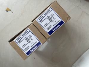 Codificador Rotatorio Autonics E80H30-512-3-T-24 - Product Image 1
