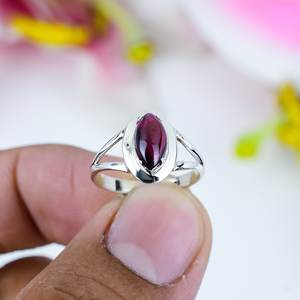 S K Jewels 925 plata esterlina hecho a mano minimalista solitario anillo Marquesa Piedra Natural granate bisel ajuste para mujeres - Product Image 2