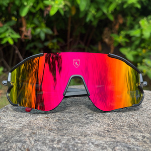 Lunettes de sport à monture intégrale, verres miroir UV400 anti-UV, sangle réglable, protection pour l'escalade, le cyclisme en plein air - Product Image 1