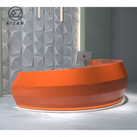 Comptoir de réception demi-cercle incurvé en pierre de marbre artificiel de luxe durable pour clinique de bureau hôtel centre commercial