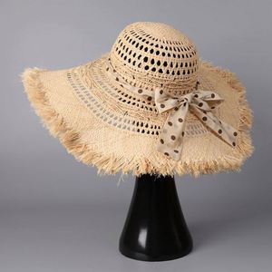 2025 New Korean Style Women Sombrero Hat Hollow Raffia Straw Hat Wide Brim Casual Seaside Beach <b>Sunscreen</b> Floppy Hat - Product Image 6
