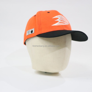Casquette Snapback Personnalisée avec Logo Patriotique USA Orange et Noir, Réglable, en Coton, pour le Sport et les Activités de Plein Air - Product Image 1