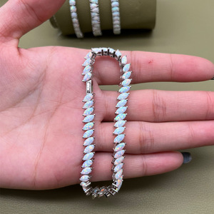 Bán Buôn 925 Sterling Bạc Vòng Đeo Tay Quyến Rũ Cho Phụ Nữ 18K Vàng Và Rhodium Mạ Với Tổng Hợp Opal Mô Hình Số <span class=keywords><strong>Bangle</strong></span> - Product Image 3