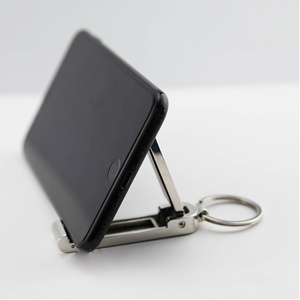 Llavero Multifuncional Ecológico de Aleación de Zinc con Gancho para Bolsa <span class=keywords><strong>y</strong></span> Soporte para Teléfono Móvil - Product Image 5
