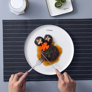 Vente chaude, vaisselle de table ovale en <span class=keywords><strong>porcelaine</strong></span> fine de style français, écologique et luxueuse, style européen nordique, plat plat et peu profond - Product Image 3