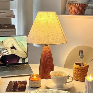 Lampe de chevet intelligente à intensité variable et tactile de style Wabi-sabi, couleur bois de noyer, style vintage rétro pour lampes de table - Product Image 2