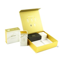Boîte cadeau mystère en carton rigide personnalisée, matériaux recyclés, gaufrage pour kit cosmétique, ensemble de produits de beauté, abonnement