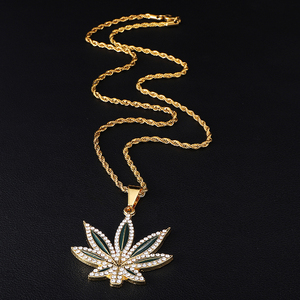 Bijoux de mode de rappeur Hip Hop plaqué or 18 carats pendentifs feuille d'érable glacés colliers pour hommes - Product Image 6
