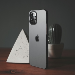 Venta al por mayor usado <span class=keywords><strong>13</strong></span> 13Pro 13Pro <span class=keywords><strong>Max</strong></span> EE. UU. Versión teléfonos móviles desbloqueados original LTE <span class=keywords><strong>celular</strong></span> bajo <span class=keywords><strong>precio</strong></span> Teléfono de segunda mano - Product Image 4