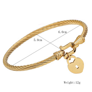 Bracelet Cœur Verrouillable en Alliage de Zinc Doré pour Femme – Bijou Rétro Minimaliste avec Tressage Câble – Idéal Cadeau - Product Image 5