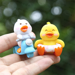 Lindo Pato Amarillo de Dibujos Animados, Mini Figura Sorpresa en Huevo de <span class=keywords><strong>Juguete</strong></span> para Niños, Regalo para Comida <span class=keywords><strong>Feliz</strong></span> de Restaurante - Product Image 2