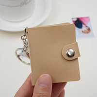 Gantungan Kunci Album Foto Mini Custom Grosir, Buku Foto Saku Kulit PU, Hadiah Koleksi untuk Pelajar dan Penggemar