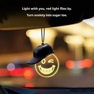 Lampe LED suspendue pour voiture, pendentif lumineux mignon en forme de casquette, accessoire de décoration intérieure - Product Image 6